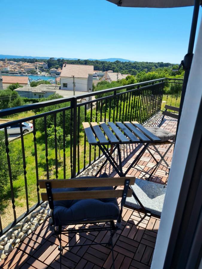 Modern Studio With A Beautiful View ラブ エクステリア 写真