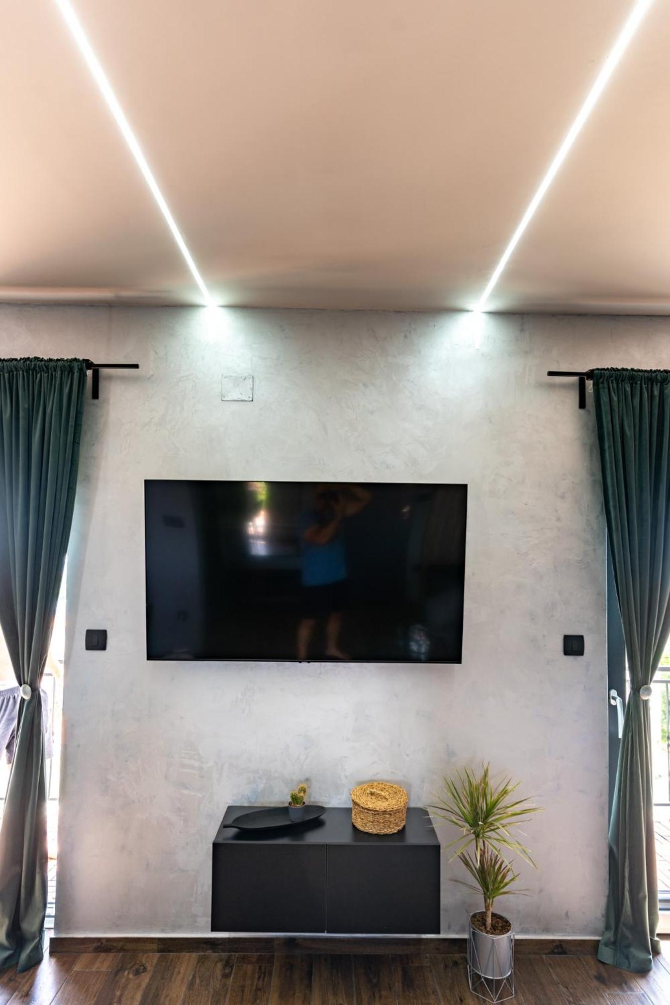 Modern Studio With A Beautiful View ラブ エクステリア 写真