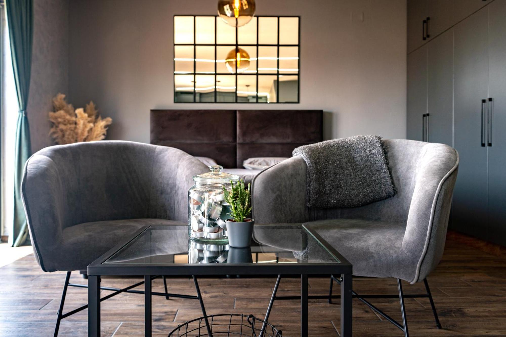 Modern Studio With A Beautiful View ラブ エクステリア 写真